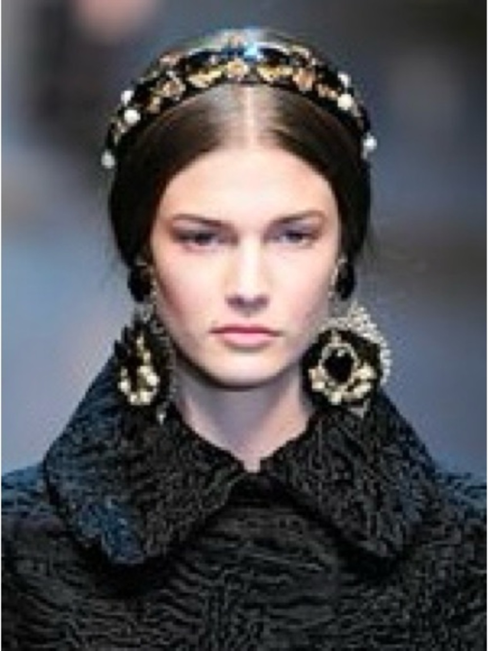 DOLCE & GABBANA Pearl Rose Embellished Headband - Picture 7 of 16